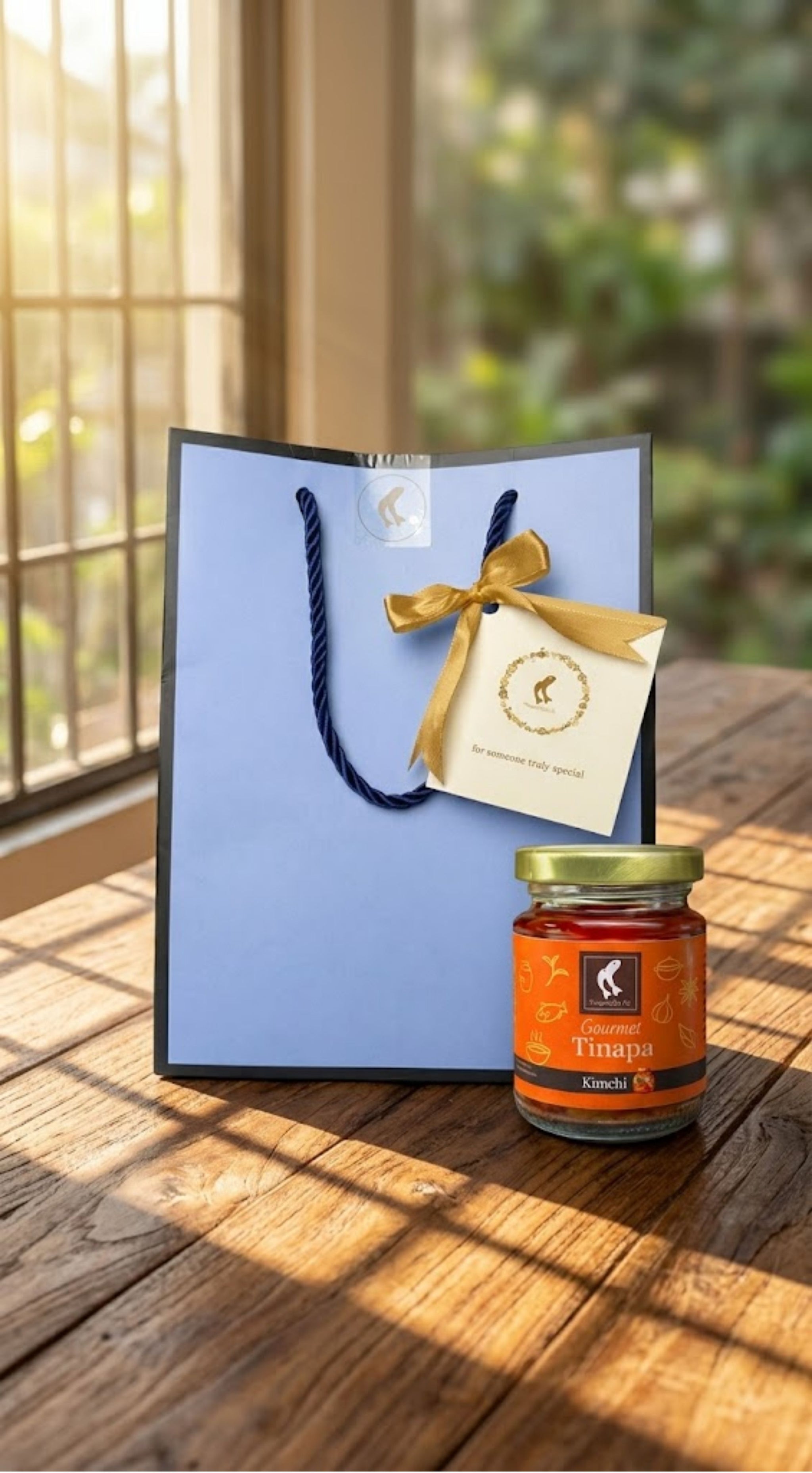 Premium Gourmet in Golden Cap - Blue Gift Bag Bundle of 1 Bottle (Kimchi)