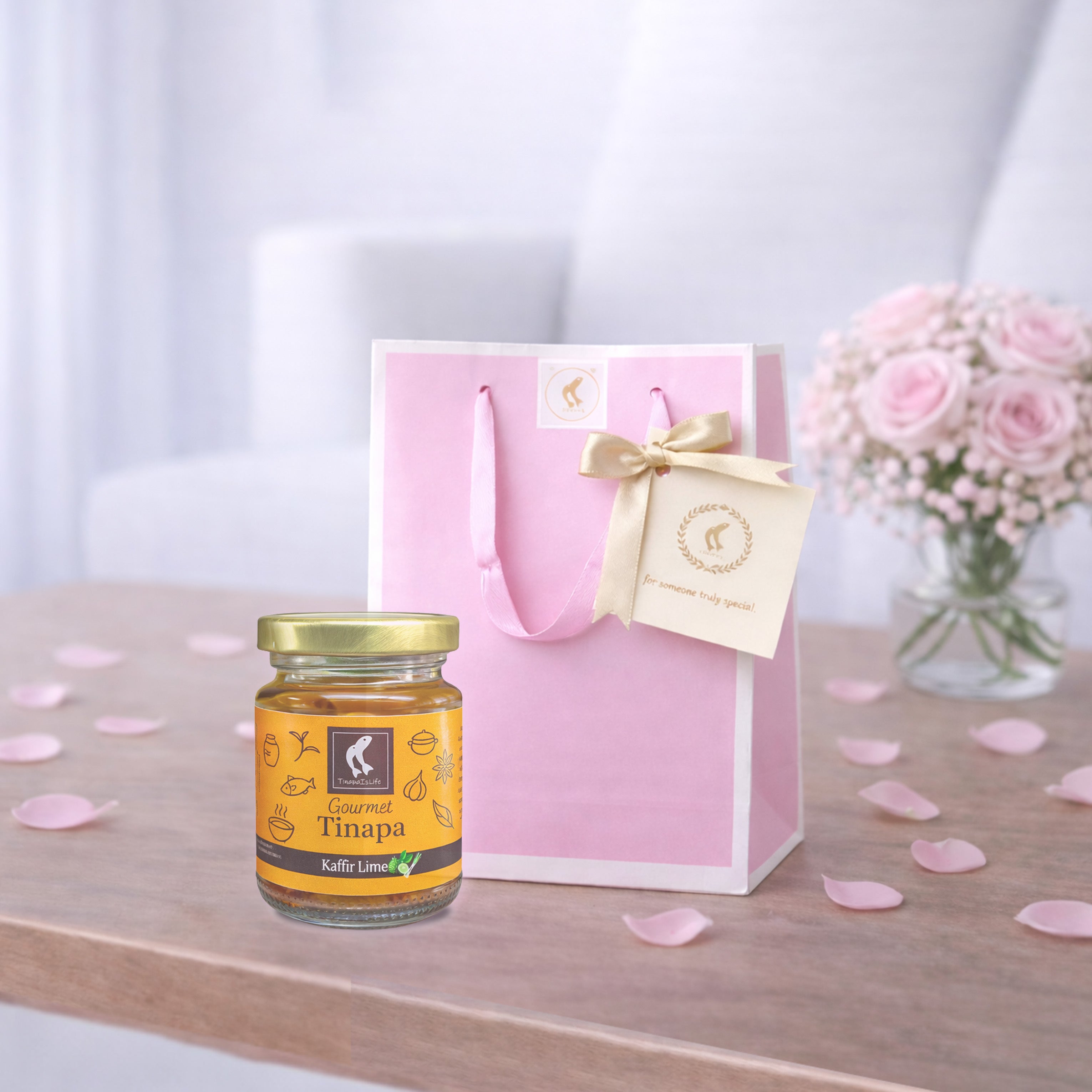 Premium Gourmet in Golden Cap - Pink Gift Bag Bundle of 1 Bottle (Kaffir)