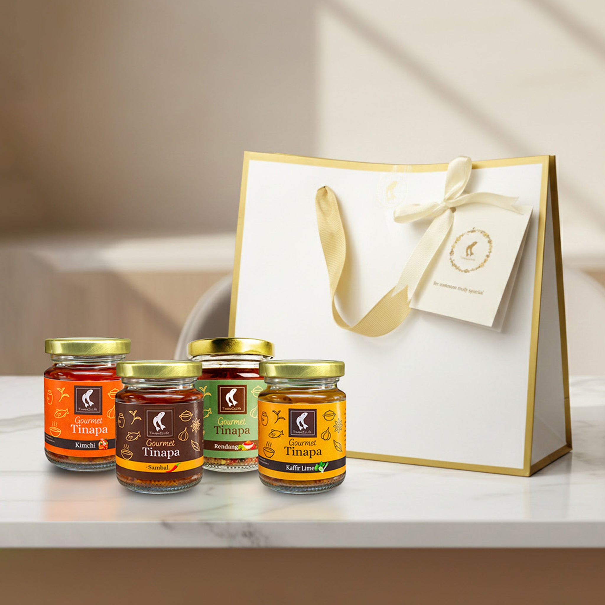 Premium Gourmet in Golden Cap, Pearl White Gift Set – 4 Bottles